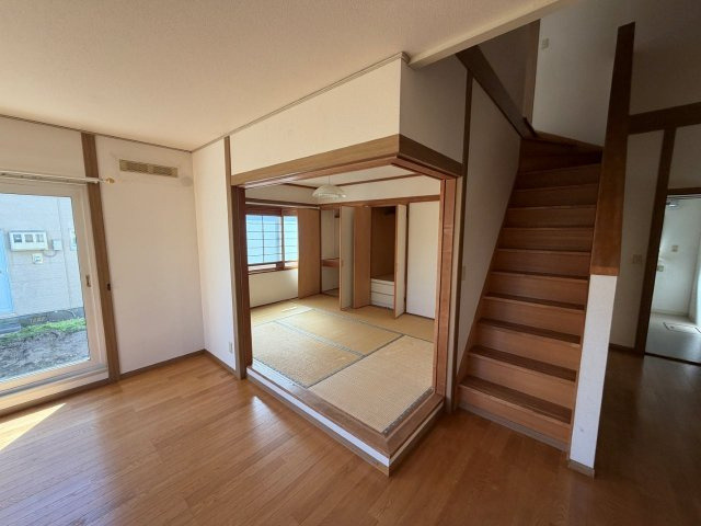 【居間・リビング】の画像