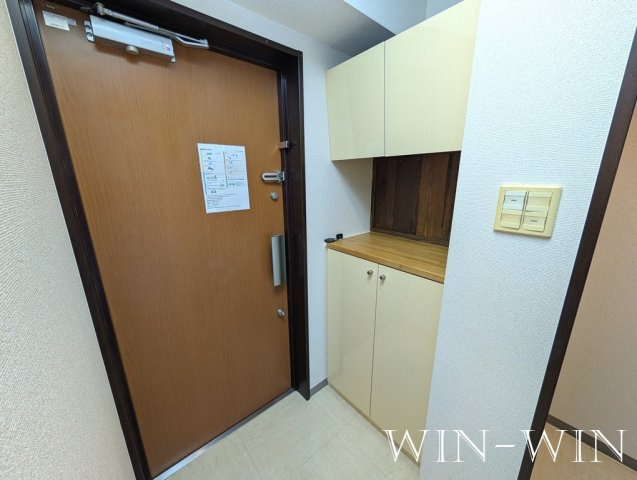 モードワン鴨田の玄関