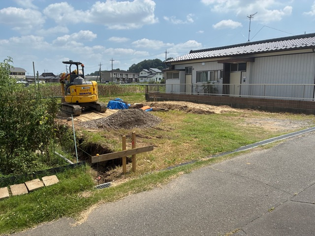 第1土浦市小松　新築戸建　1号棟の前面道路含む現地写真