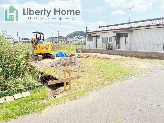 第1土浦市小松　新築戸建　1号棟の前面道路含む現地写真