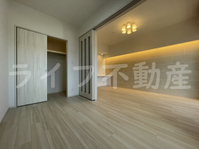 プレジオ荒本新町の洋室|ゆったりした洋室です