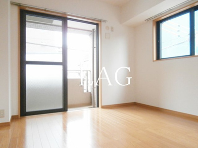 【居間・リビング】 | エルラッソ入谷 | 洋室のお部屋です。