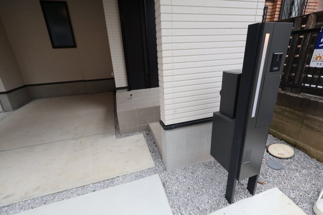 《仲介手数料無料》狛江市和泉本町３丁目5-6新築一戸建てKEIAI Graceのセキュリティ