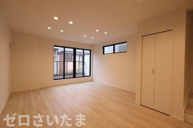 《仲介手数料無料》狛江市和泉本町３丁目5-6新築一戸建てKEIAI Grace