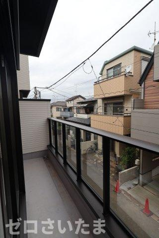 《仲介手数料無料》狛江市和泉本町３丁目5-6新築一戸建てKEIAI Graceのバルコニー