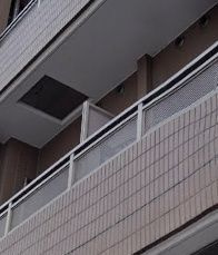 サクラメントハウスのバルコニー