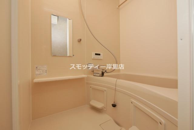 アンビシオン天下茶屋の浴室