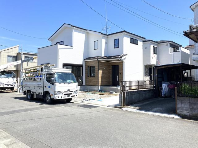 鶴ヶ島市脚折町11期　新築戸建の前面道路含む現地写真