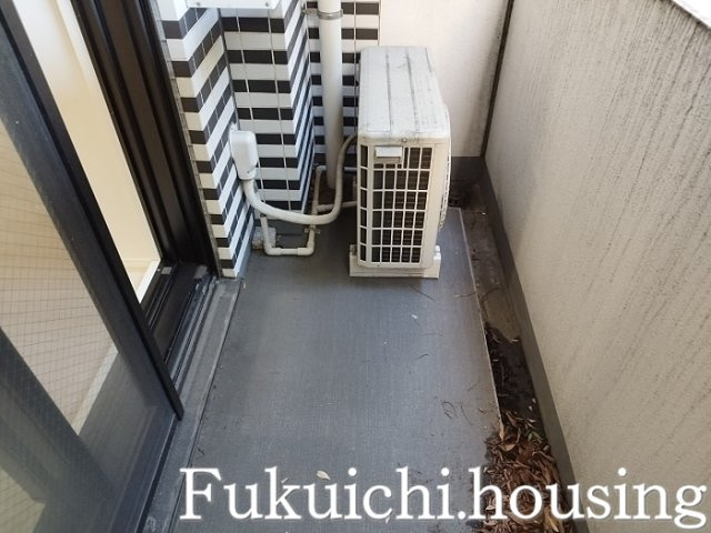 スカイコートパレス明大前のバルコニー
