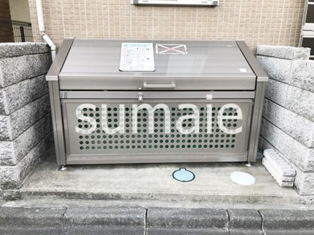 フォッサート・トレ　弐番館のその他共用部分|敷地内ゴミ置き場。