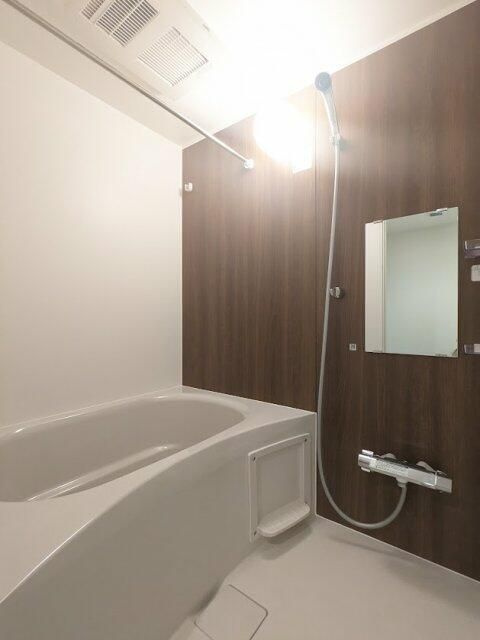 エルファーロ三軒茶屋Ⅱの浴室