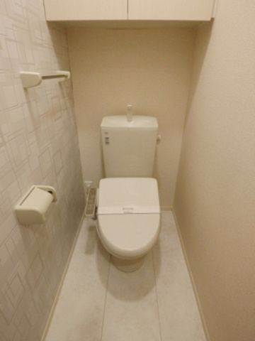 コンフォールコートのトイレ|清潔感のあるトイレです(参考写真です)