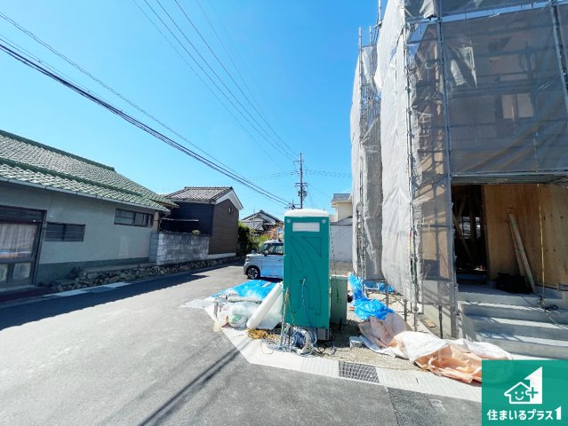 京田辺市草内穴口　第6期　新築一戸建ての前面道路含む現地写真|現在の進捗状況です！順調に作業進行中、完成が待ち遠しいです！詳細の間取り等、お気軽にお問い合わせください！
