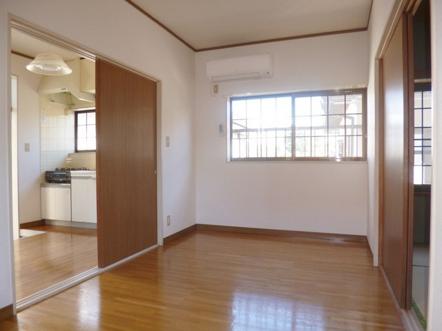 サンシティーの居間・リビング|洋室のお部屋です。