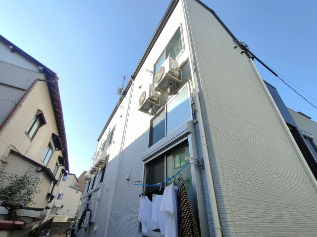 CRASTINE新小岩の外観