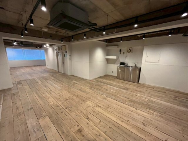 大手町モダンビルディングの内装
