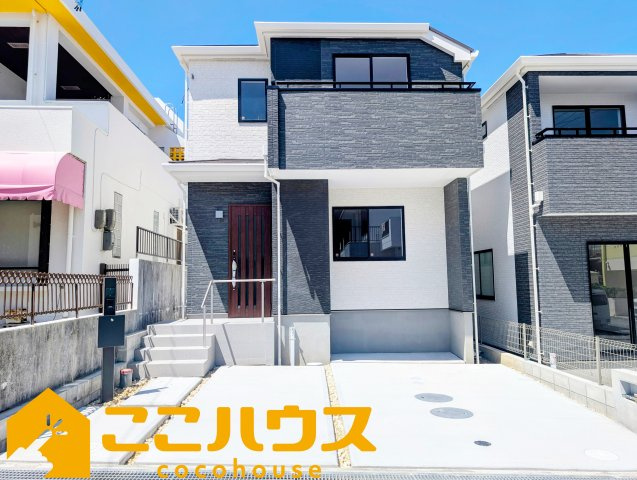 豊見城市我那覇232番　ハートフルタウン　新築戸建て　全2棟　A号棟の駐車場|駐車並列2台
