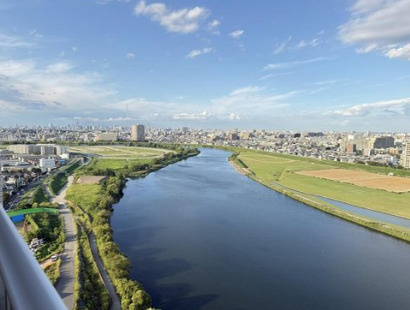 アクアリーナ川崎ロッソタワーの展望|バルコニーからの眺望、多摩川を一望できます