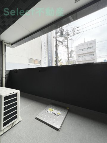 プレサンス栄ライズのバルコニー