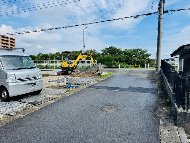 八王子市　横川町　新築一戸建て　２０期の前面道路含む現地写真|～南4ｍ道路につき陽当たり良好～