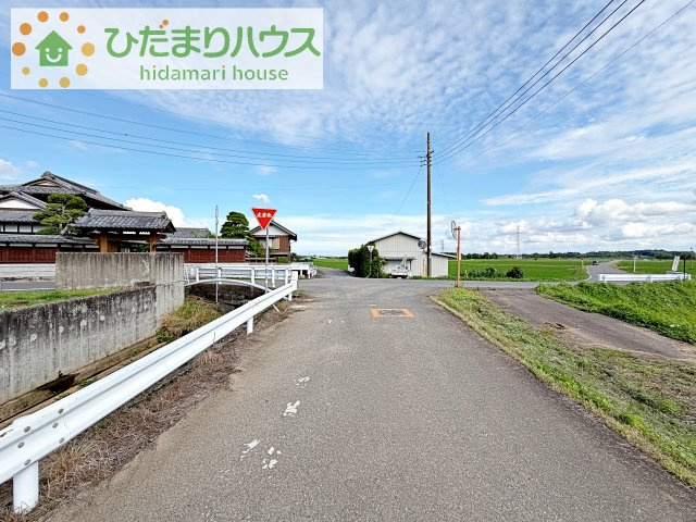 【前面道路含む現地写真】 | つくば市小田　売地　119坪