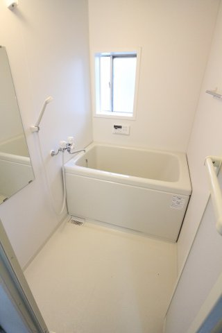 中西マンションの浴室