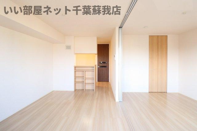 セイント　レンジの居間・リビング|こちらの居間で趣味の時間をお楽しみください