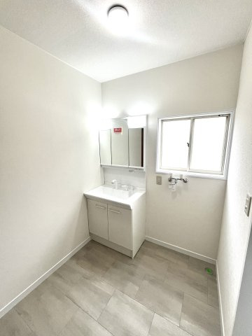 鶴岡市北茅原町　中古住宅のトイレ|新規入替済みです