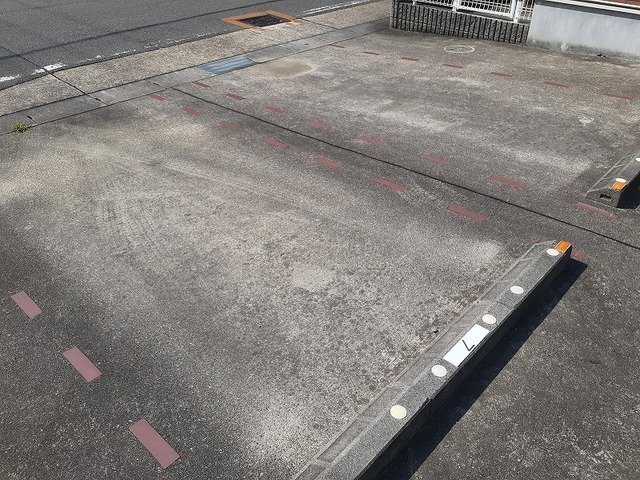 むくのき荘の駐車場