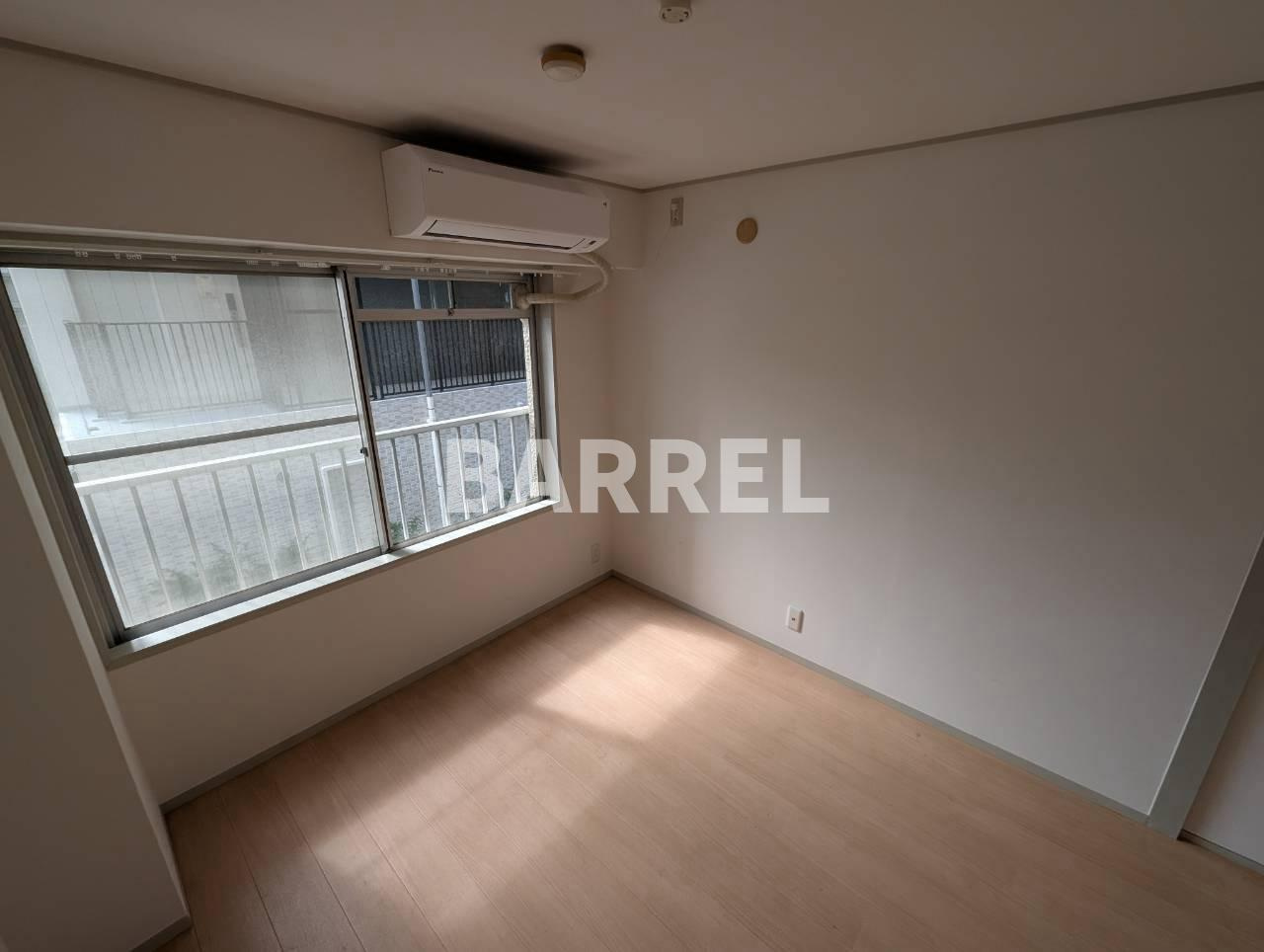 マンションサルナートの洋室