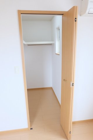 ベルテールの収納|小物を収納するのに便利です