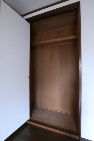 デ・ラ・コリーナの収納