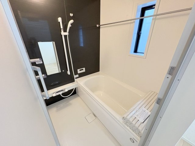 三郷市東町　新築戸建　全1棟の浴室|同施工会社の参考写真になります。