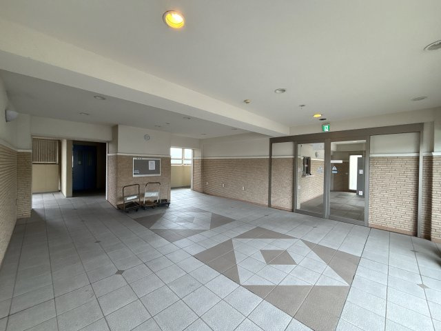 プレシオ常滑のロビー