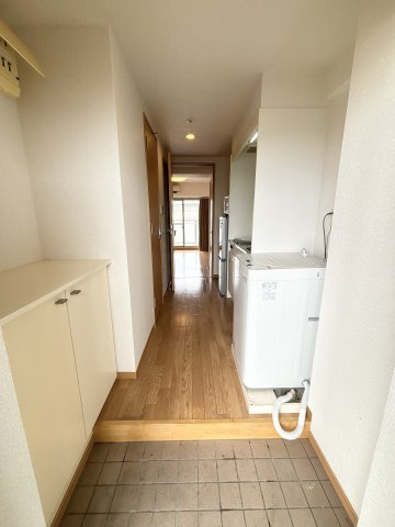 プレシオ常滑の玄関