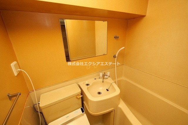 ファンターナ上本町の洗面所