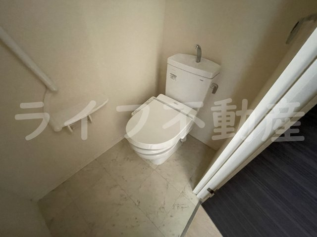 サンクレイン長瀬のトイレ|落ち着いた色調のトイレです