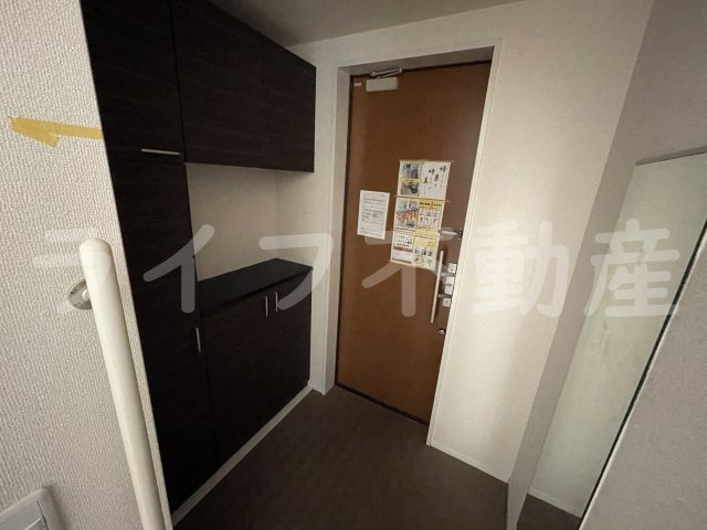 サンクレイン長瀬の玄関|収納もある玄関です