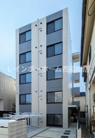 市川市真間２丁目のアパートのエントランス