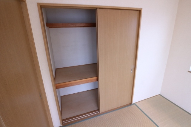 エステートピア狩口の収納