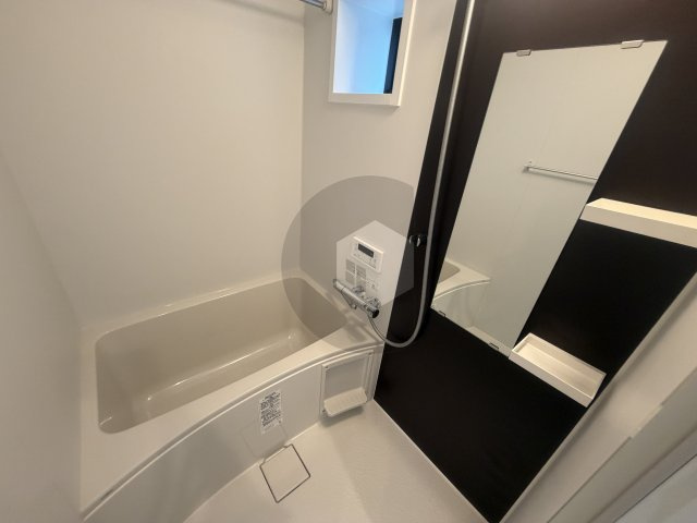 セレニティ小若江B棟の浴室