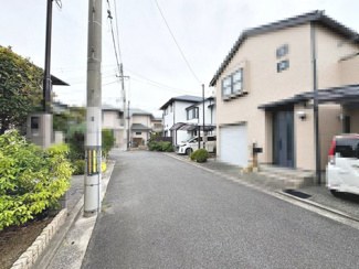 【前面道路含む現地写真】 | 野尻町　中古一戸建 | 洗面室も２か所ありますよ♪家族の多いご家庭や忙しい時間帯も安心ですね♪