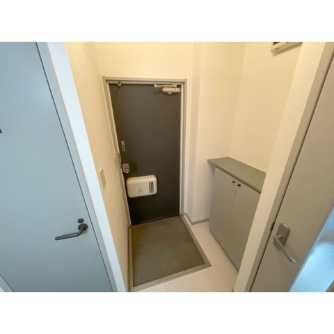パナヨシハラB棟の玄関