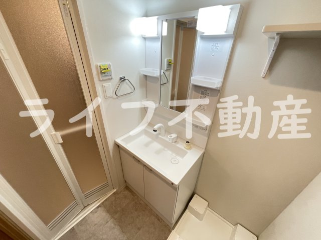 クローバー・クレストの独立洗面台|独立洗面台です