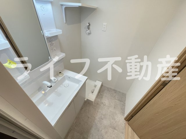 クローバー・クレストの洗面所|コンパクトで使いやすい洗面所