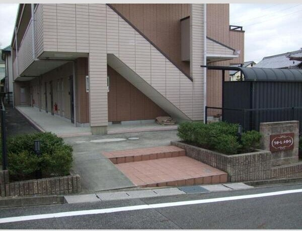 クオーレメイトウのエントランス