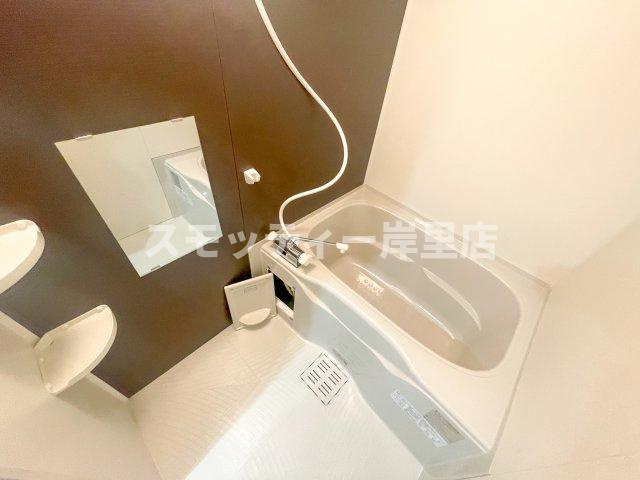 ラフィーネ聖天坂Ⅶ番館の浴室