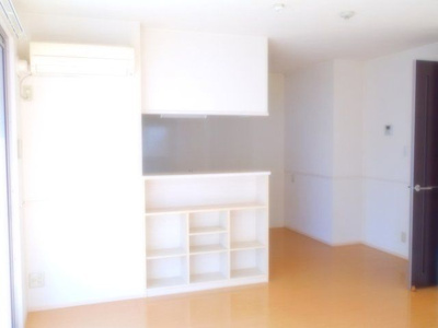 【居間・リビング】 | ラ・グランメール | 別のお部屋の写真です