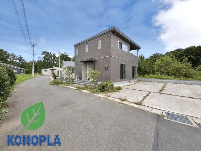 【中古戸建】館林市堀工町の外観|■外観｜シャープなデザインが印象的な洗練された外観。格調高く、優雅さ漂う素敵な仕様です♪