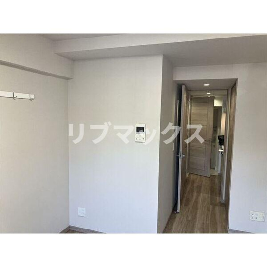 【居間・リビング】Ｌｅ’ａ横濱西口弐番館 